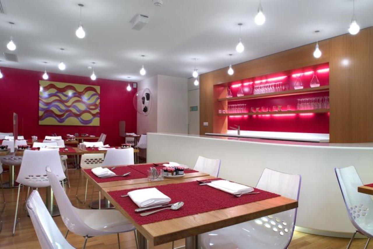 La Cour Des Augustins Boutique Gallery Design Hotel Geneva Exterior photo