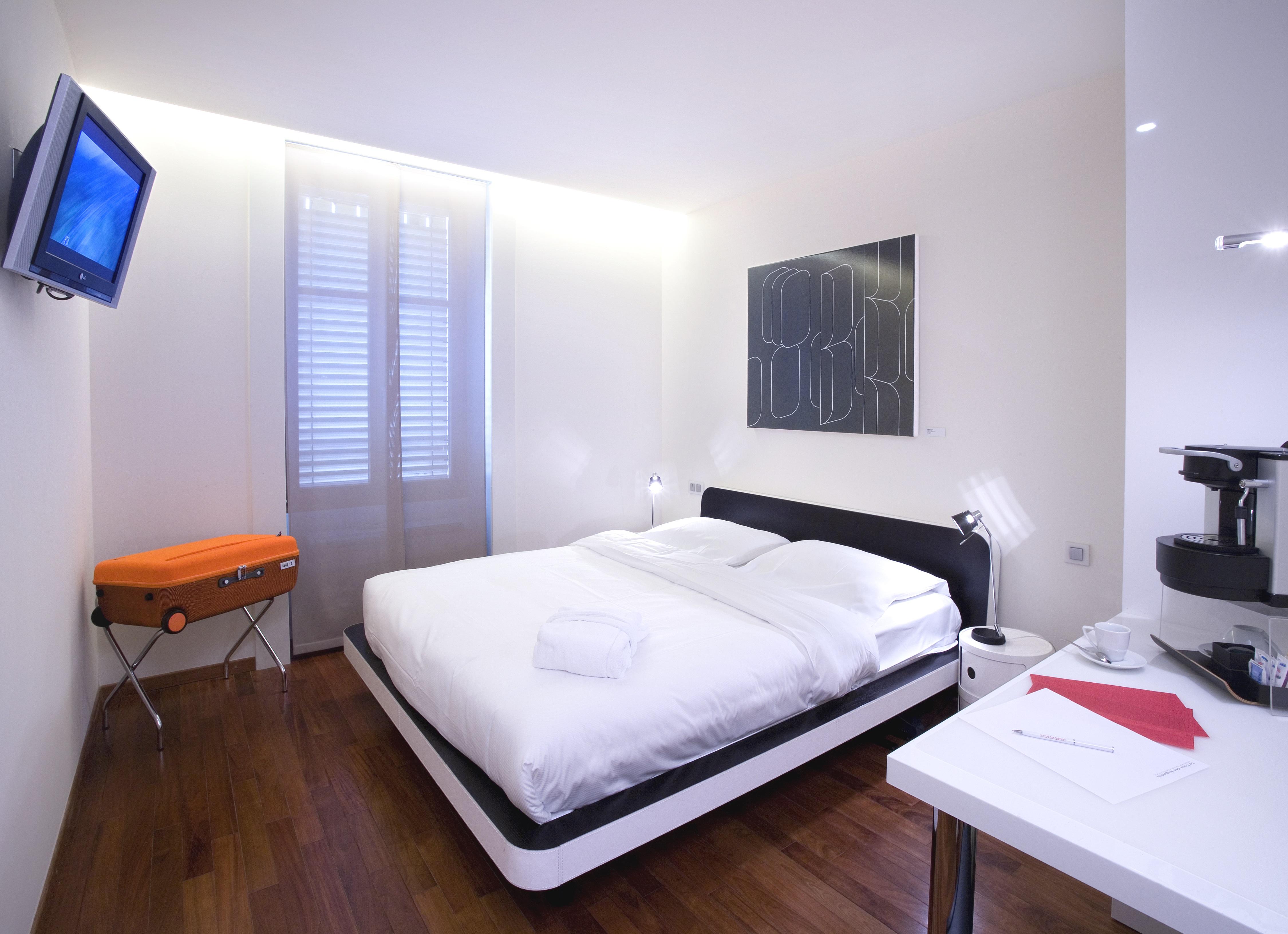 La Cour Des Augustins Boutique Gallery Design Hotel Geneva Room photo