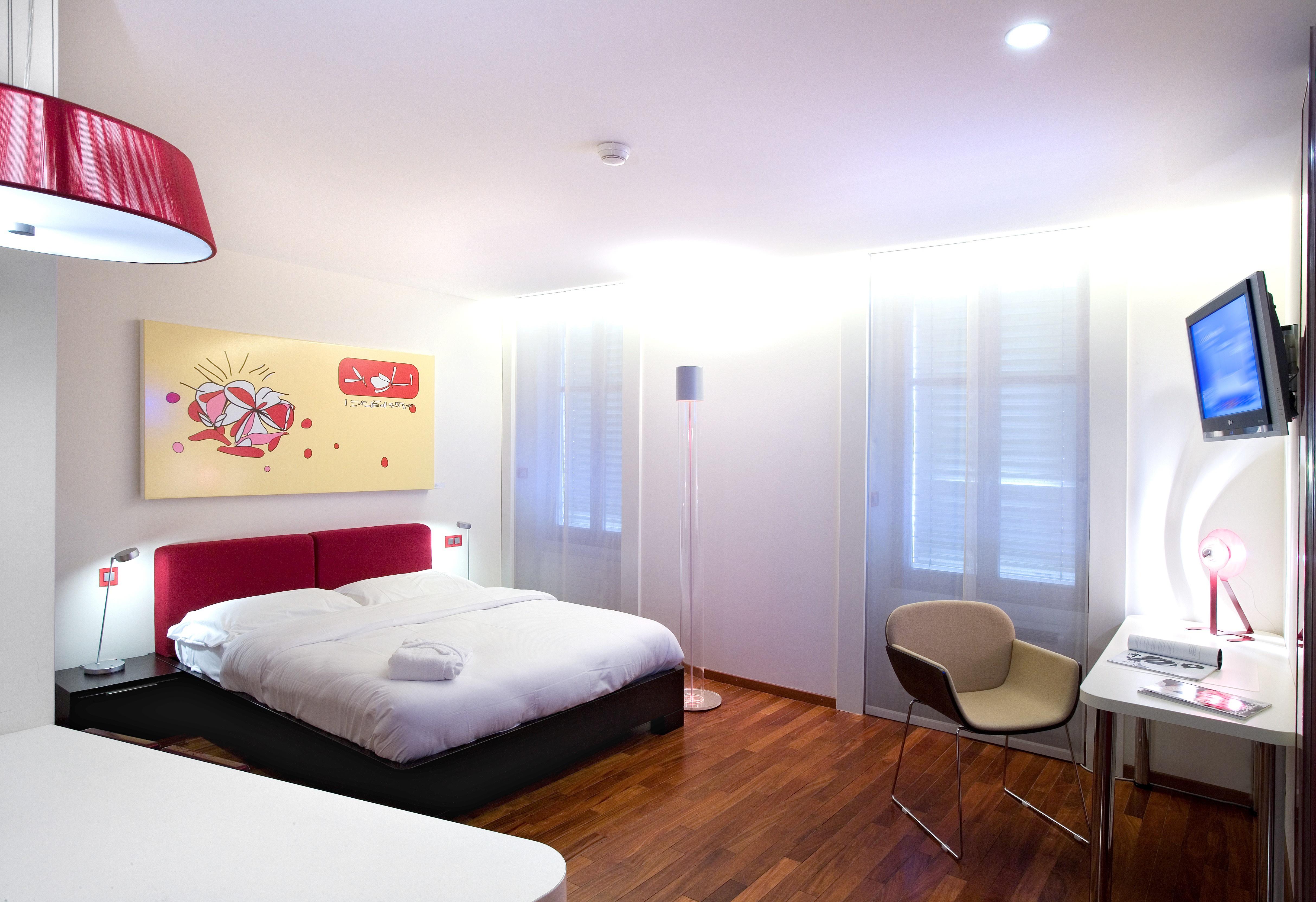 La Cour Des Augustins Boutique Gallery Design Hotel Geneva Room photo