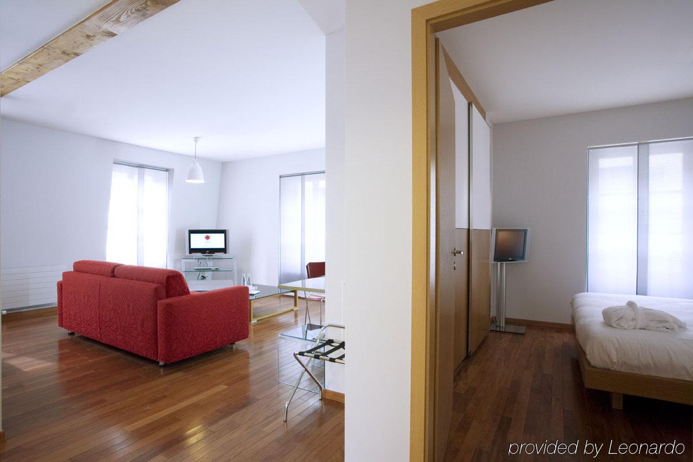 La Cour Des Augustins Boutique Gallery Design Hotel Geneva Room photo
